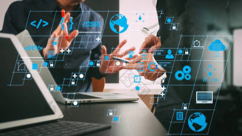 服装行业ERP定制开发：费用构成与考量因素
